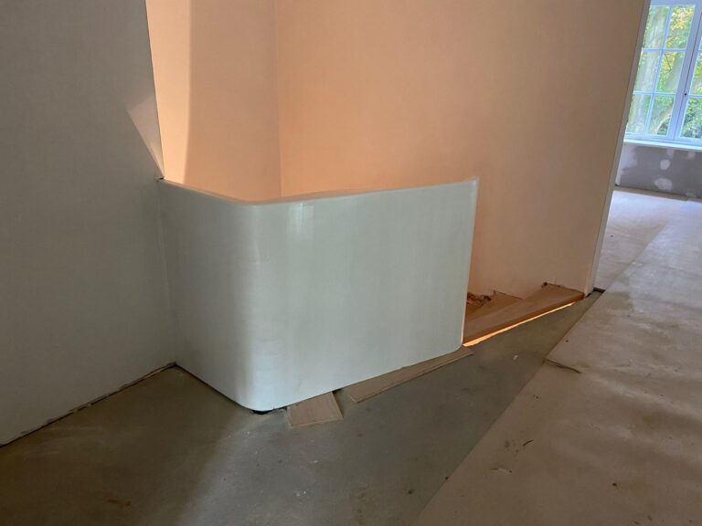 Ibiza trap,ibiza stijl,organische vormen,kunstwerk trap,witte leuning,blokleuning,Brasschaat, België