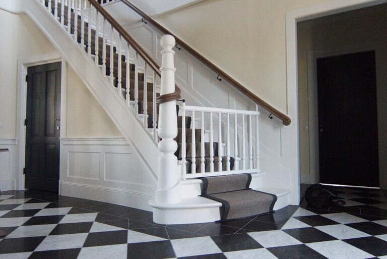 klassieke trap,houten trap,traploper,two-tone,royaal,majestueus,luxe,Goes, Nederland