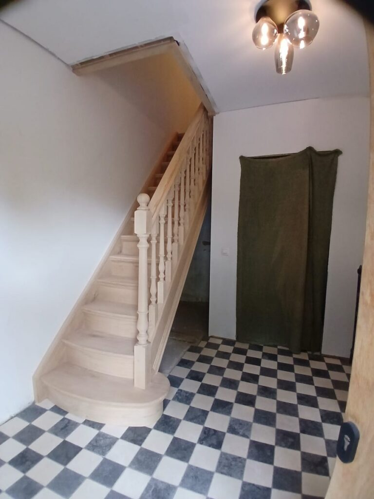 houten trap,klassieke trap,Stabroek