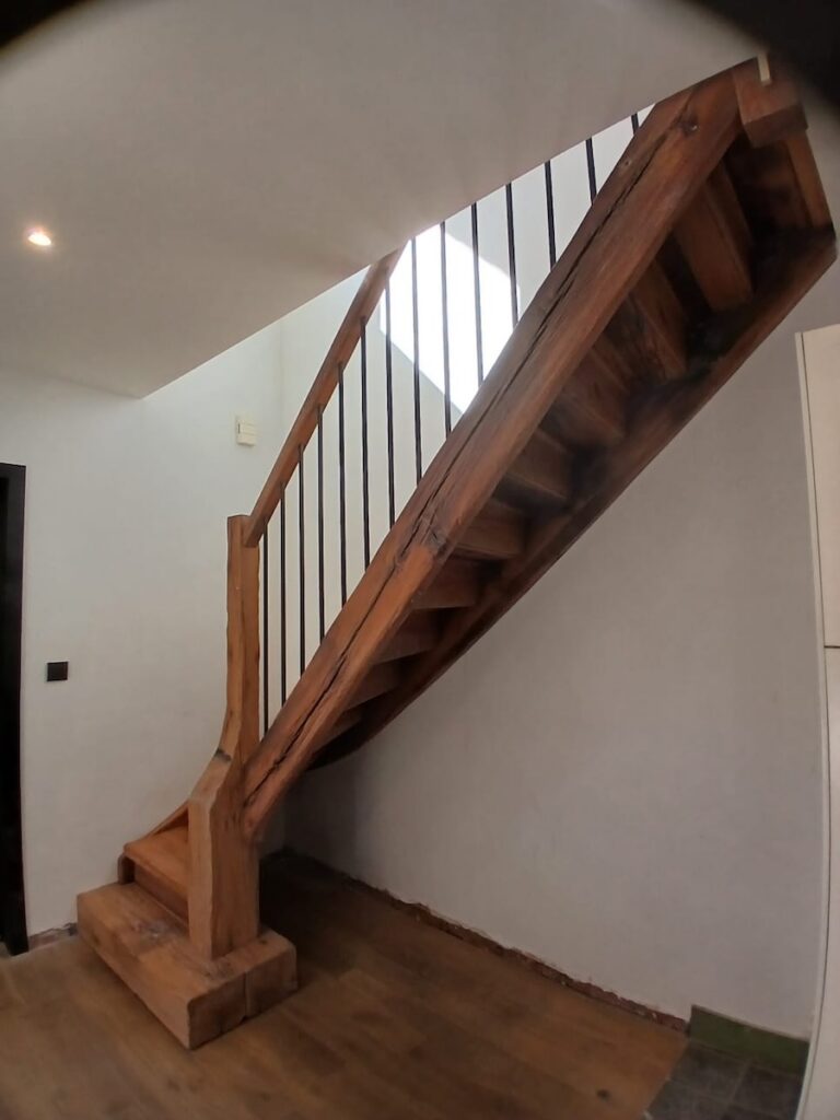 houten trap,rustieke trap,Stekene,België