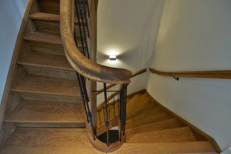houten trappen,klassieke trappen,smeedwerk,totaalrenovatie,herenhuis,Amsterdam